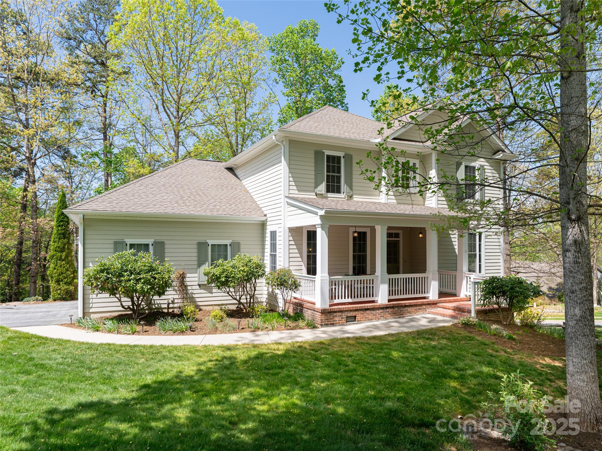 11 La Rue Court, Candler, NC 28715