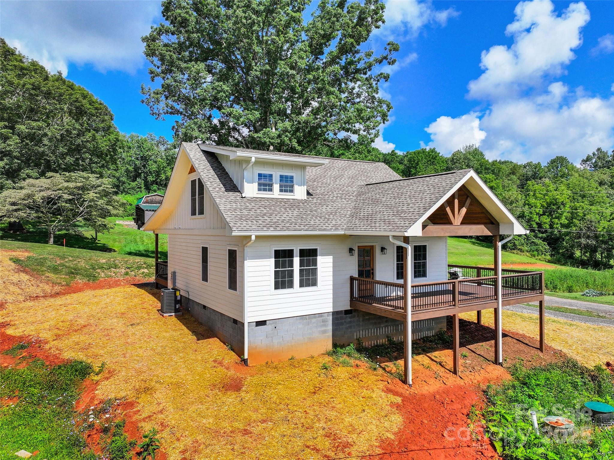111 Dawn Drive, Waynesville, NC 28786