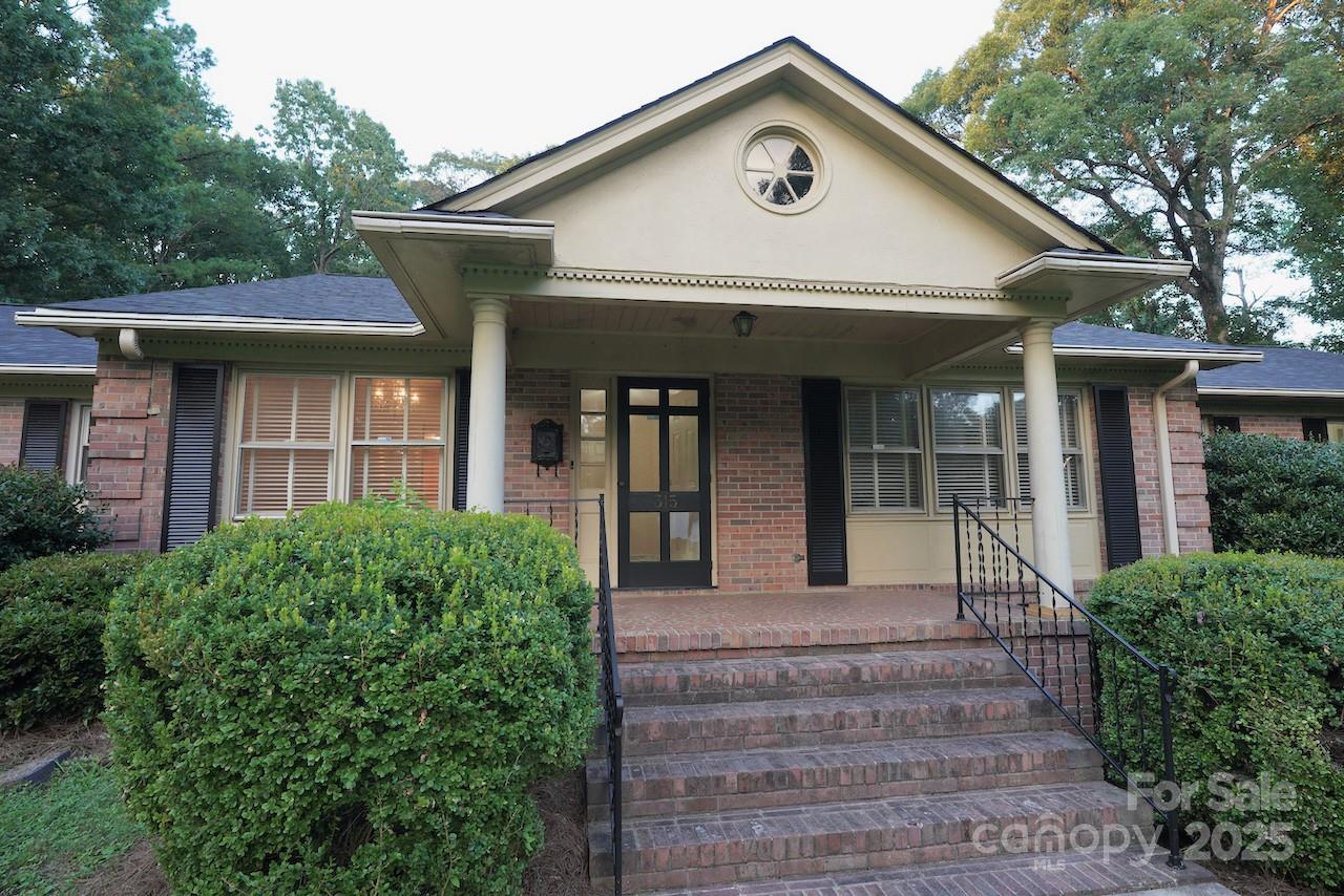 315 Dogwood Drive, Mount Holly, NC 28120
