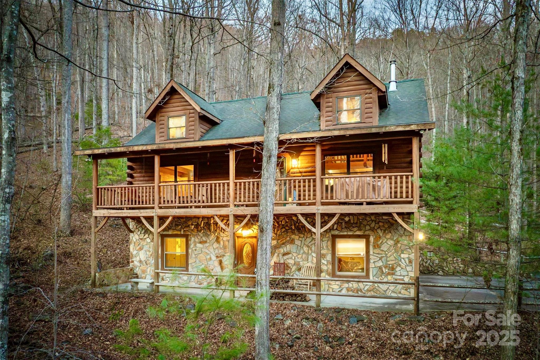 4040 Altavista Way, Lenoir, NC 28645