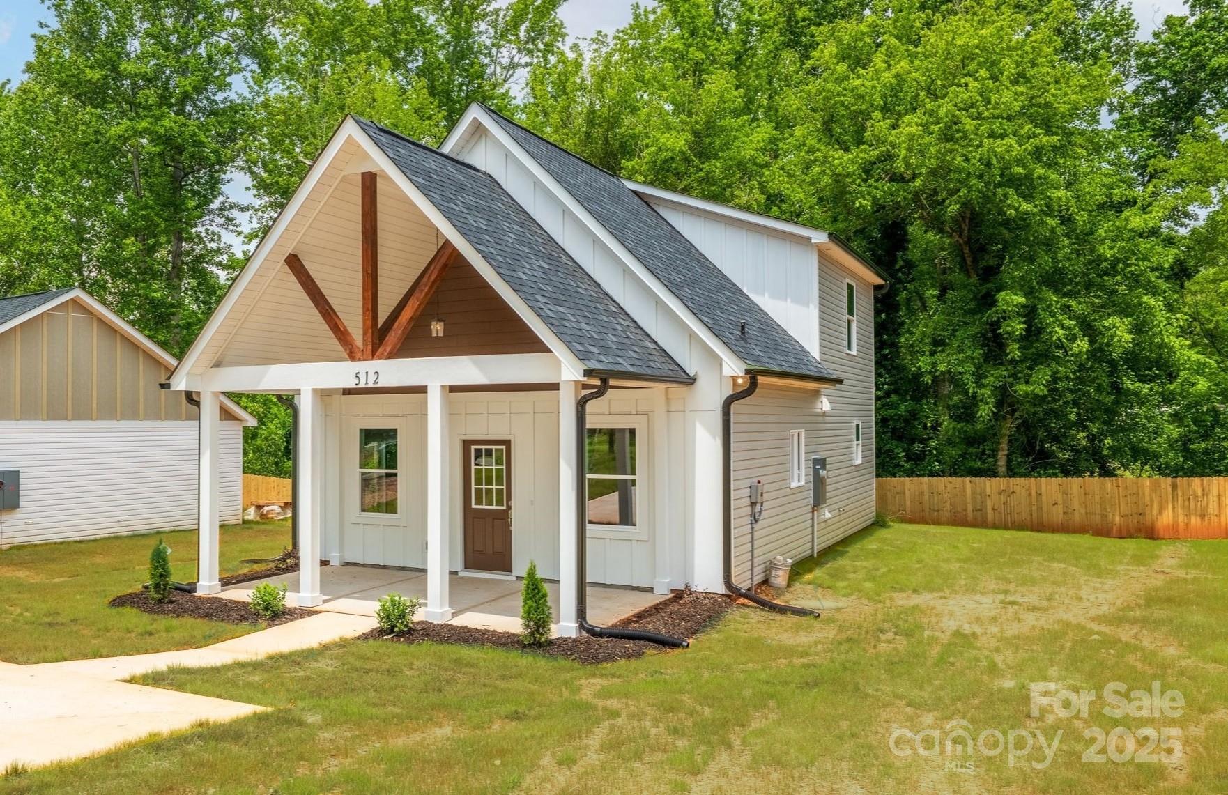 512 North Mulberry Street, Cherryville, NC 28021