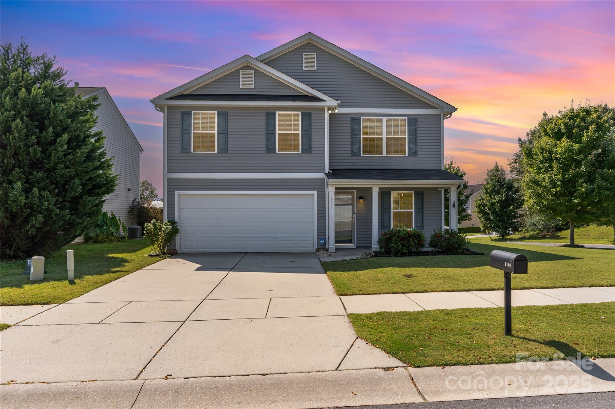 1701 Eastway Drive, Dallas, NC 28034