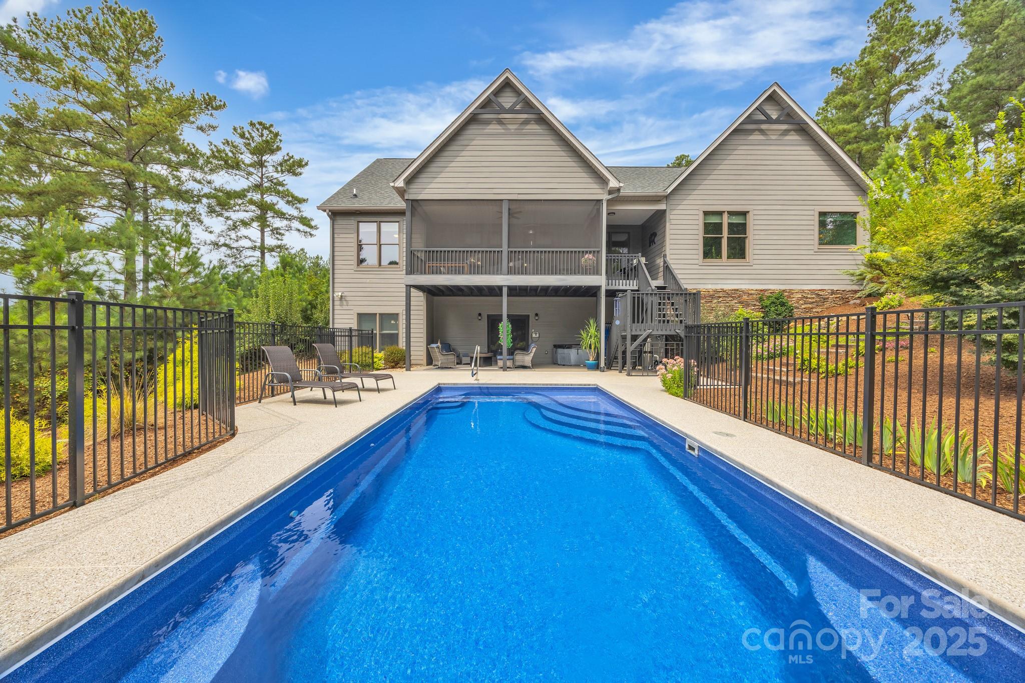 5751 Windward Lane, Granite Falls, NC 28630
