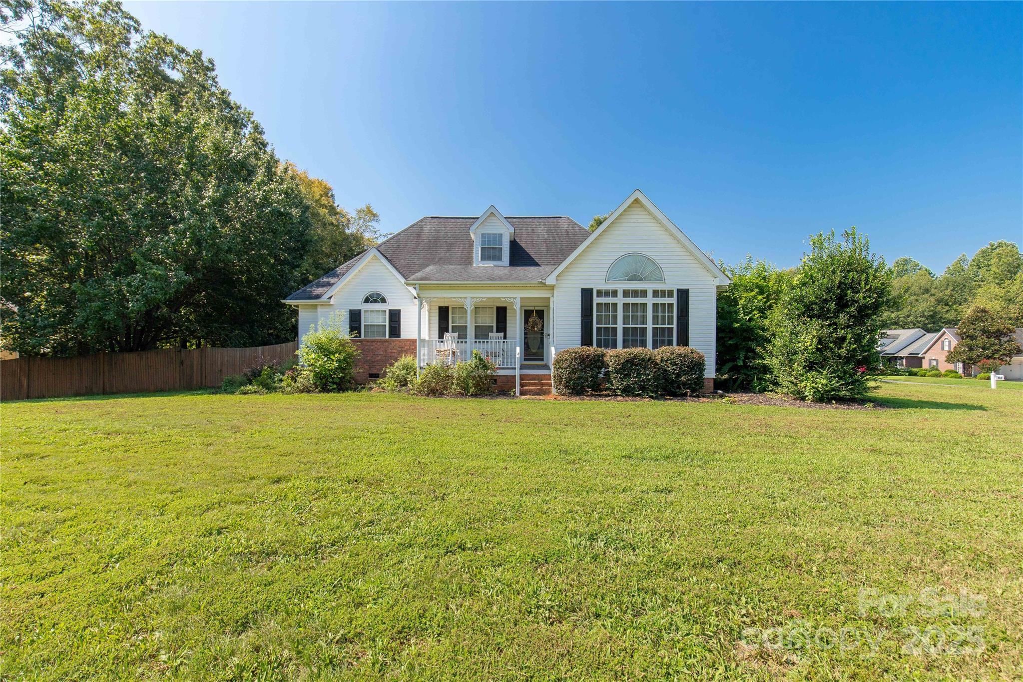 903 Little Brook Circle, York, SC 29745