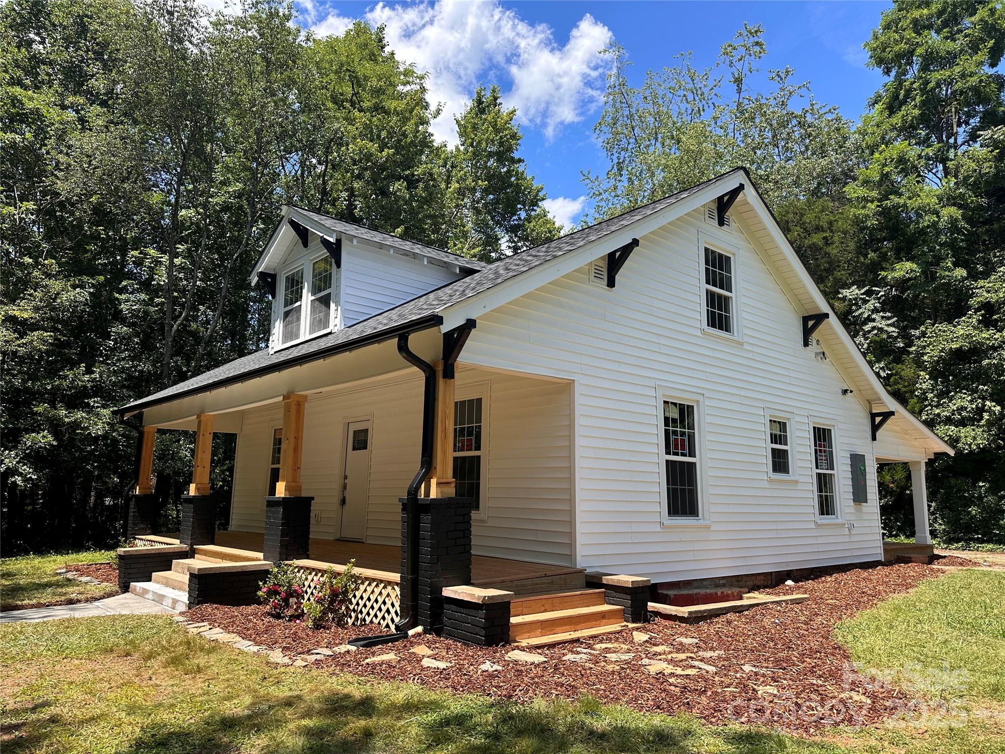 1805 Swan Drive, Lenoir, NC 28645