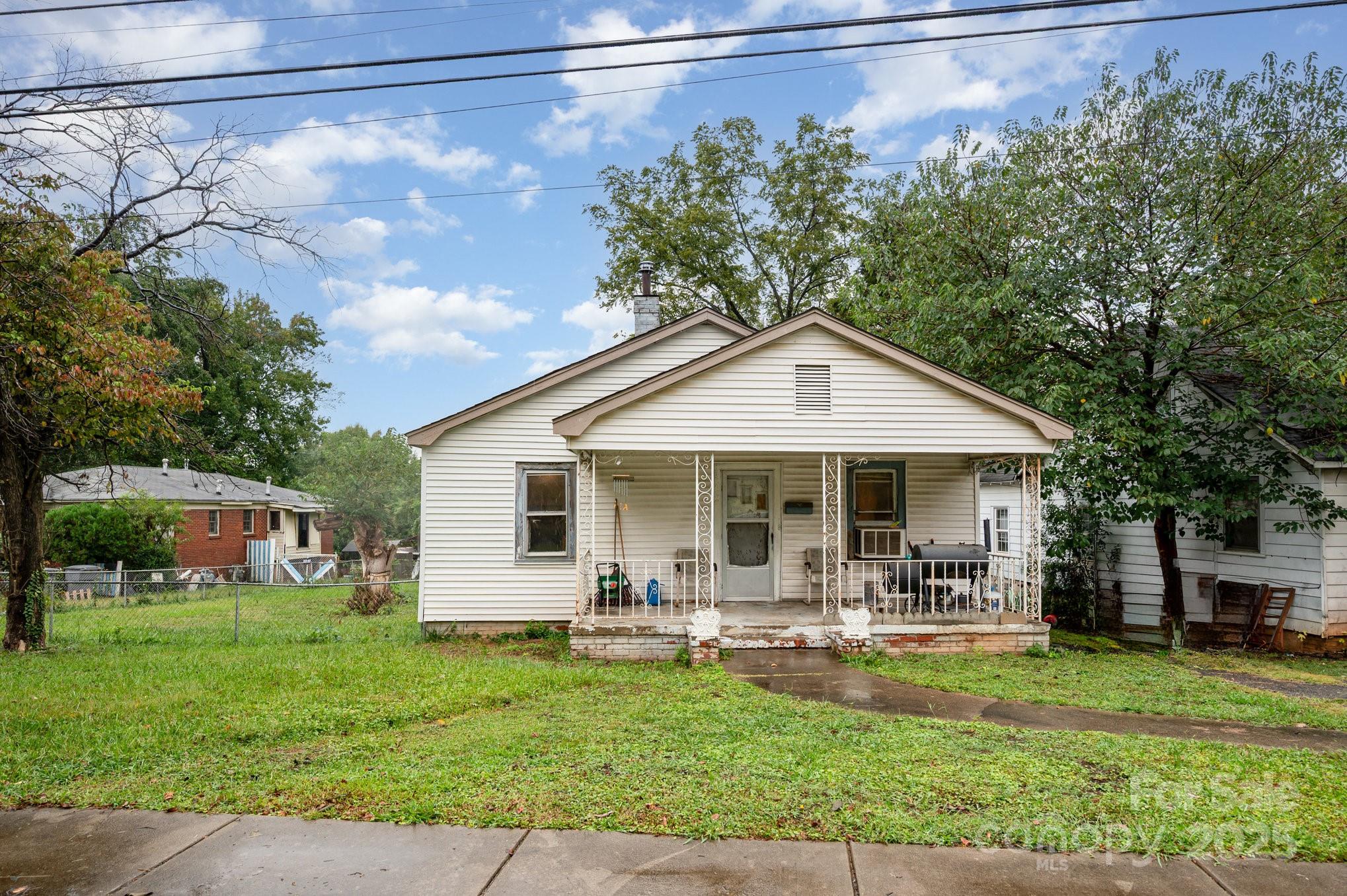 2428 Booker Avenue, Charlotte, NC 28216