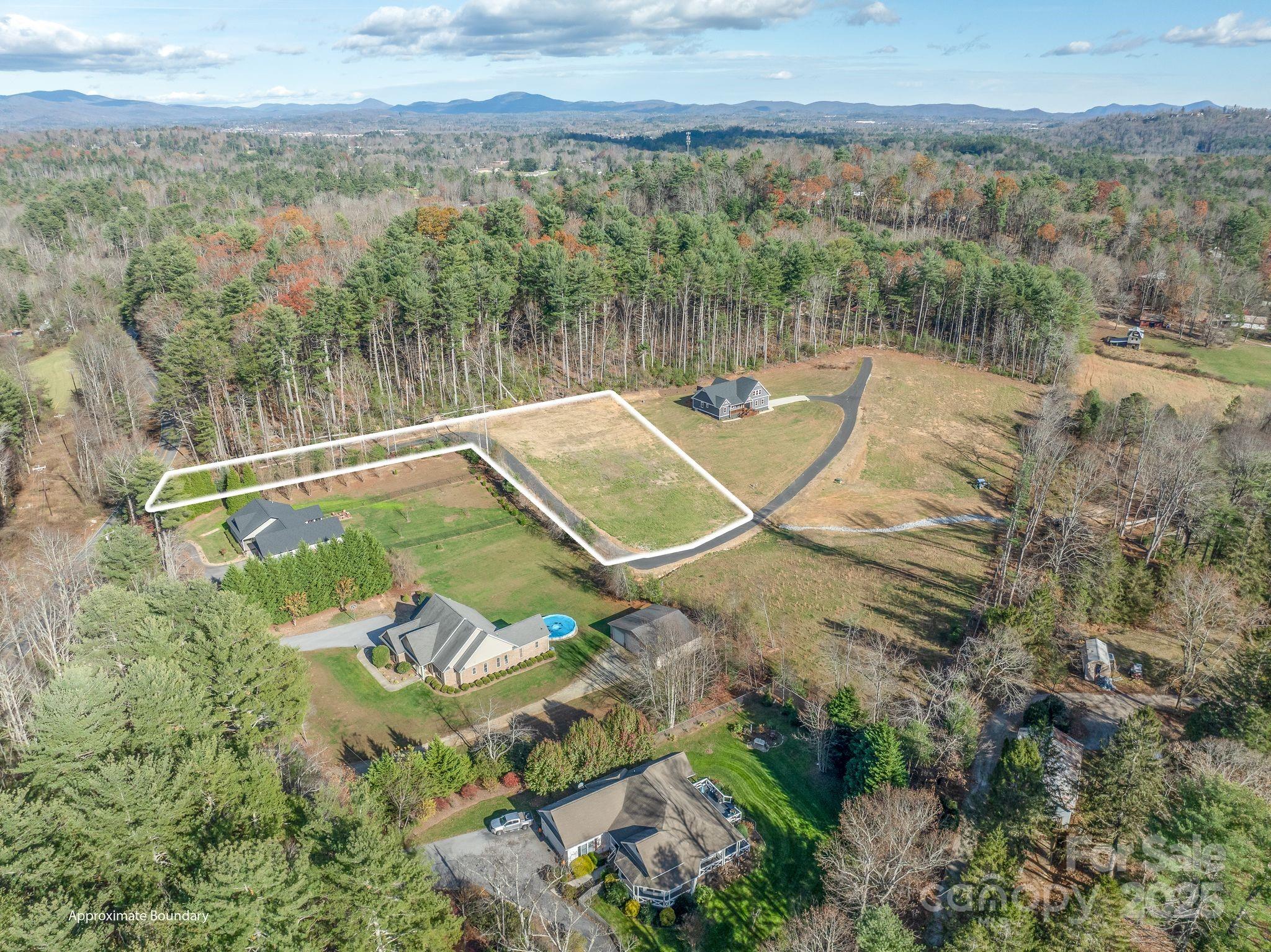 00 Kelly Daniele Lane, Hendersonville, NC 28739