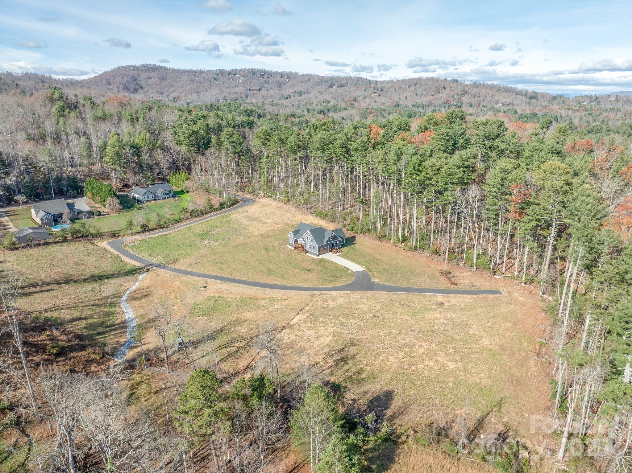 00 Kelly Daniele Lane, Hendersonville, NC 28739