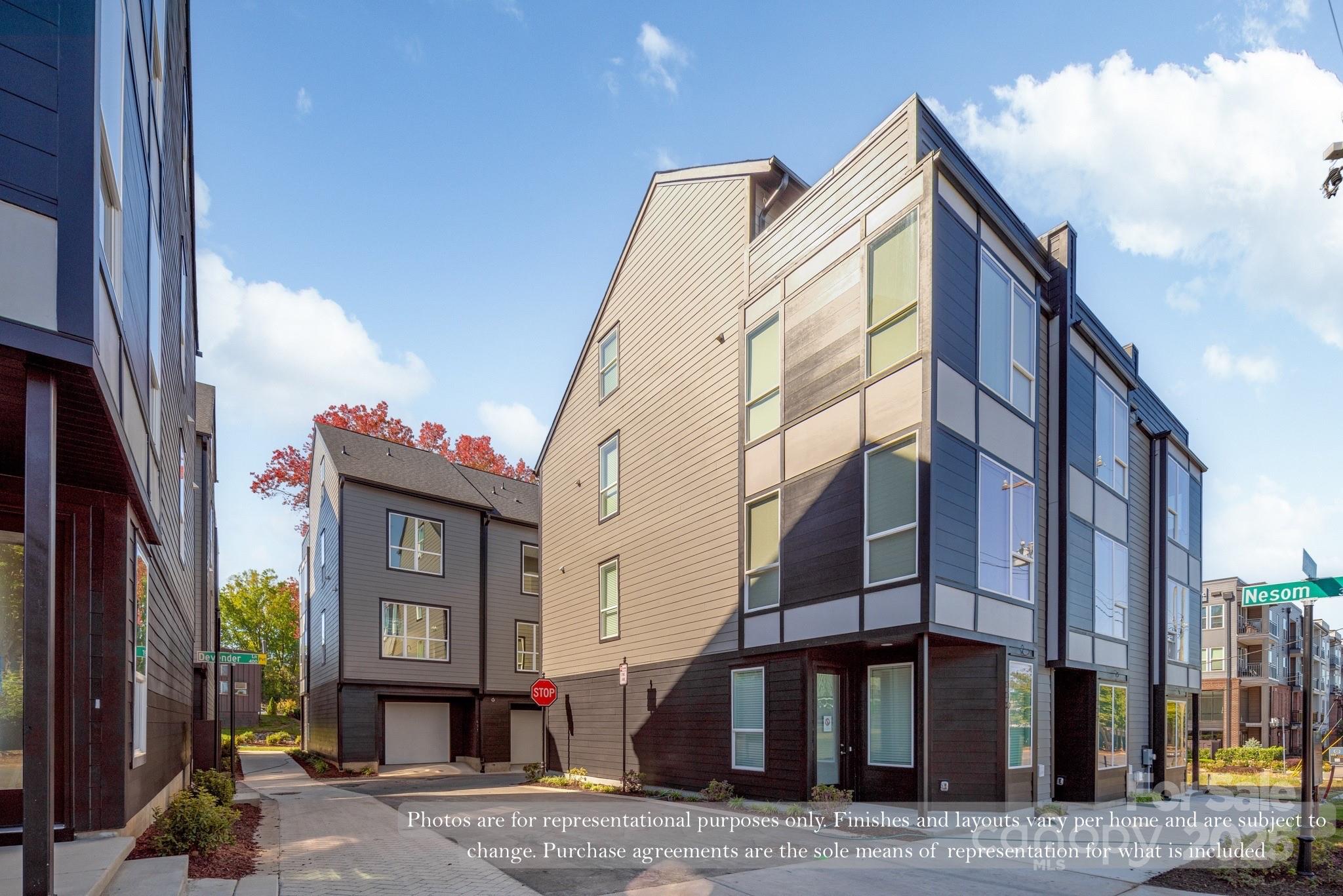 417 Devender Lane, Charlotte, NC 28217