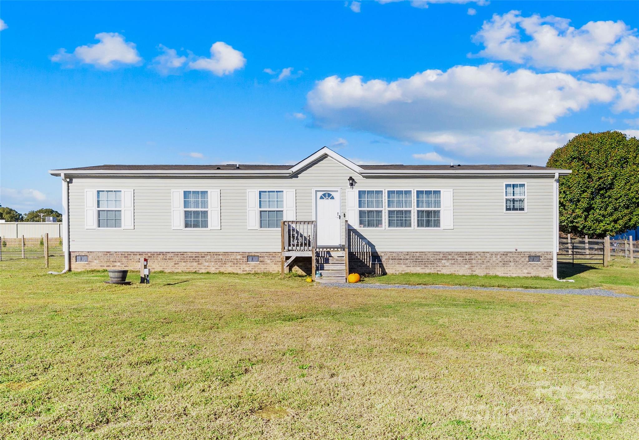 31321 Garrett Way, Albemarle, NC 28001