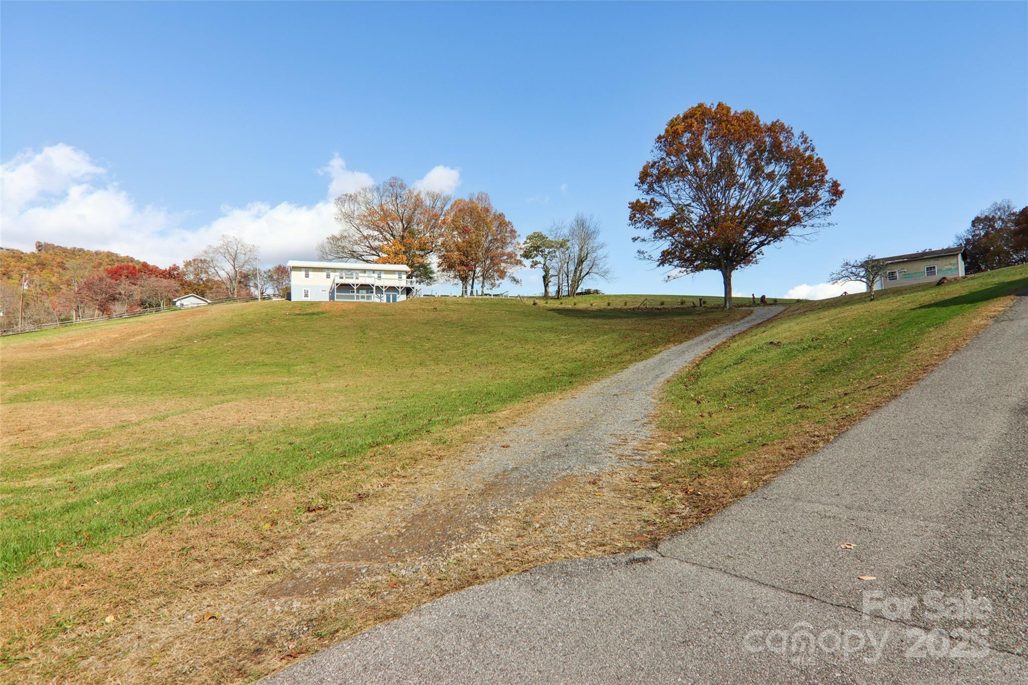 7 Crystal Lane, Waynesville, NC 28785