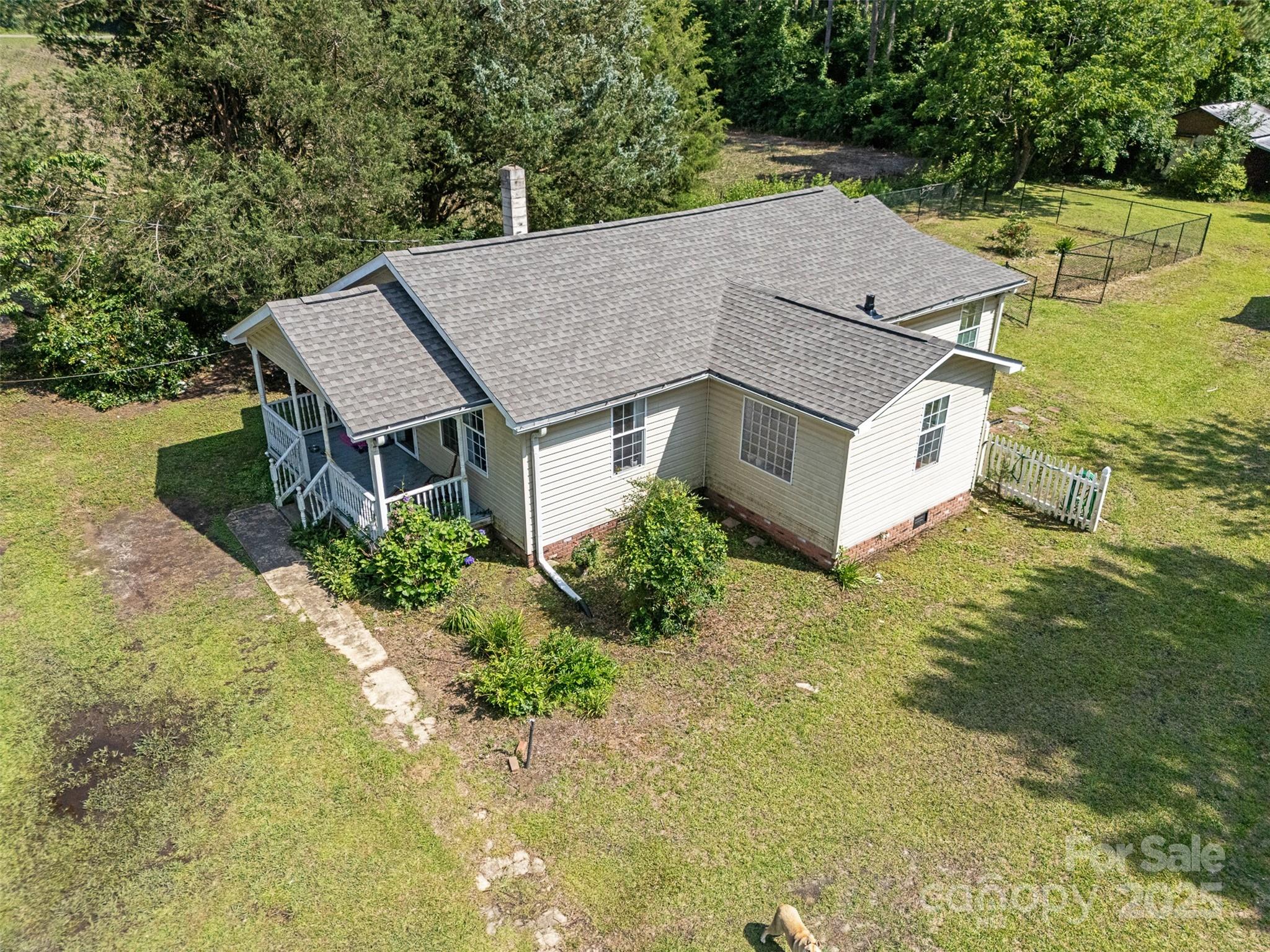 944 Cain Road, St Pauls, NC 28384