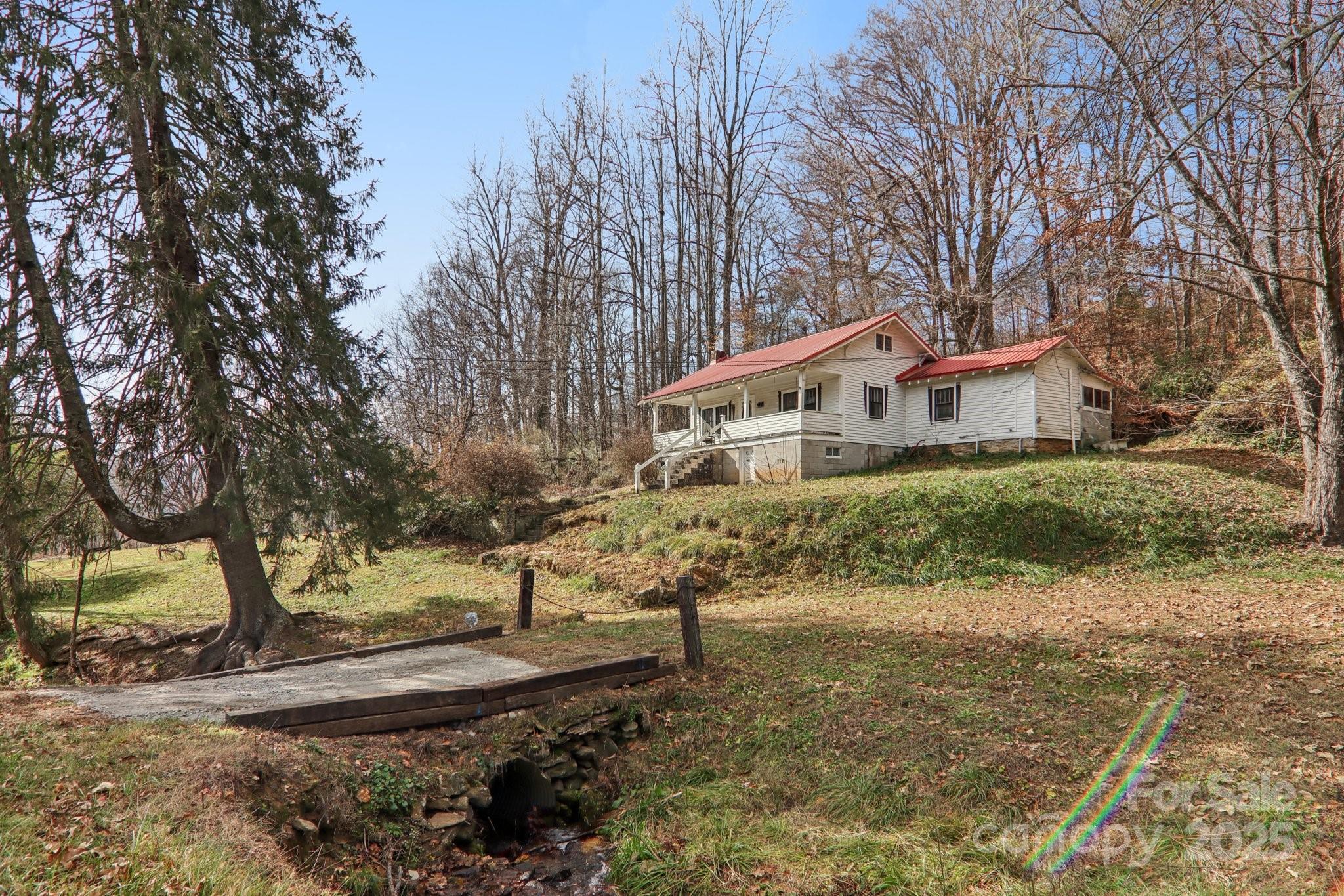 301 Parris Branch Road, Sylva, NC 28779