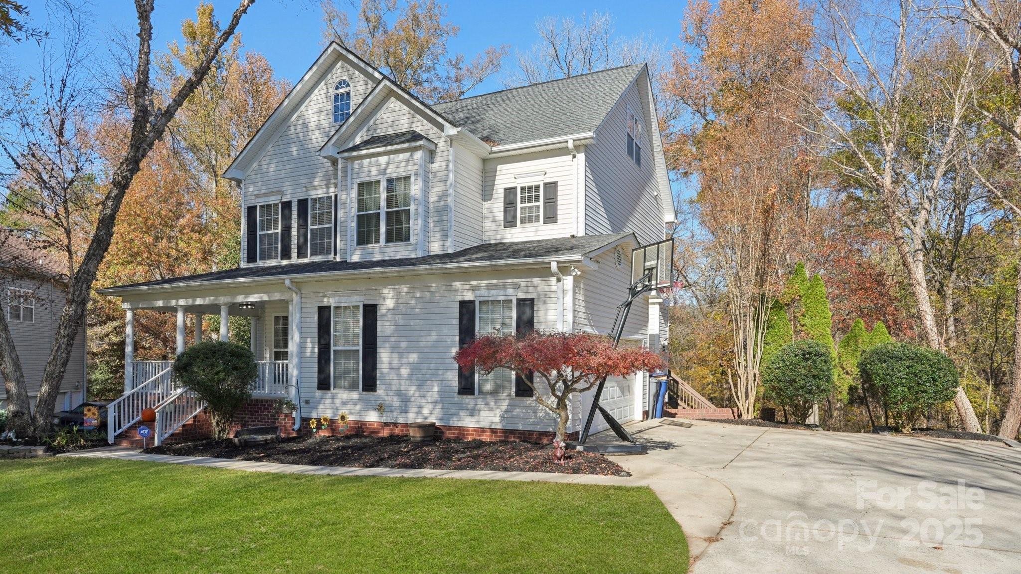 7610 Windsor Forest Place, Harrisburg, NC 28075