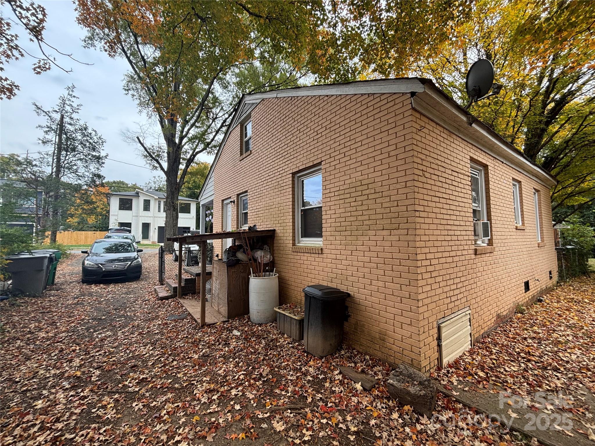 549 Cama Street, Charlotte, NC 28217