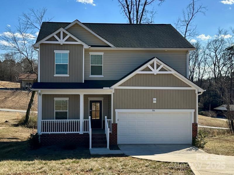 586 30th Avenue Circle, Hickory, NC 28601